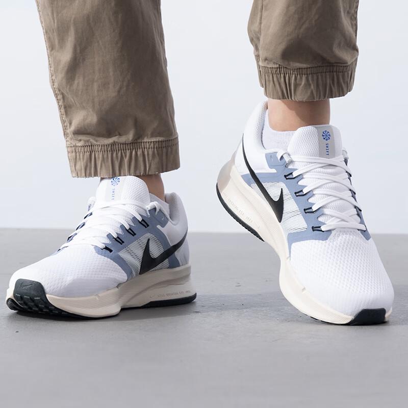 Nike Men's All-Season Running Shoes DR2695-105