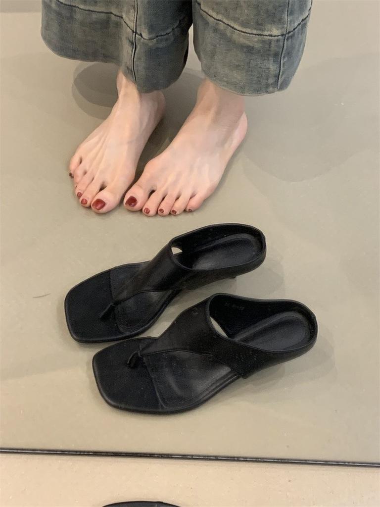 Retro High-heeled Sandals New Niche Temperament Simple Fairy Toe Thin Heel Flip-flops
