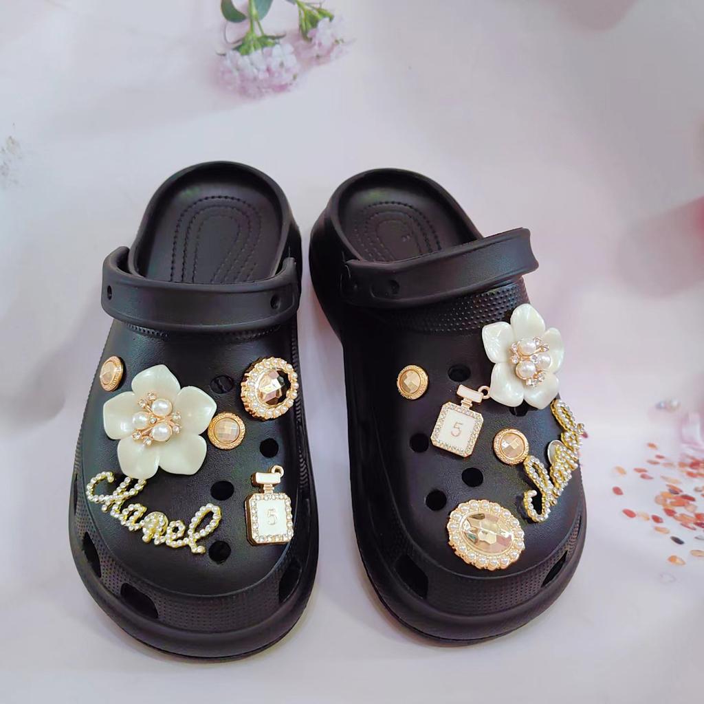 New women's summer hole shoes platform fashion garden shoes DIY small fragrant shoe buckle accessories