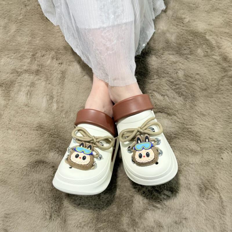 Cute baby straps cartoon garden hole shoes women wear soft-soled non-slip, breathable and non-smelly slippers outside the home