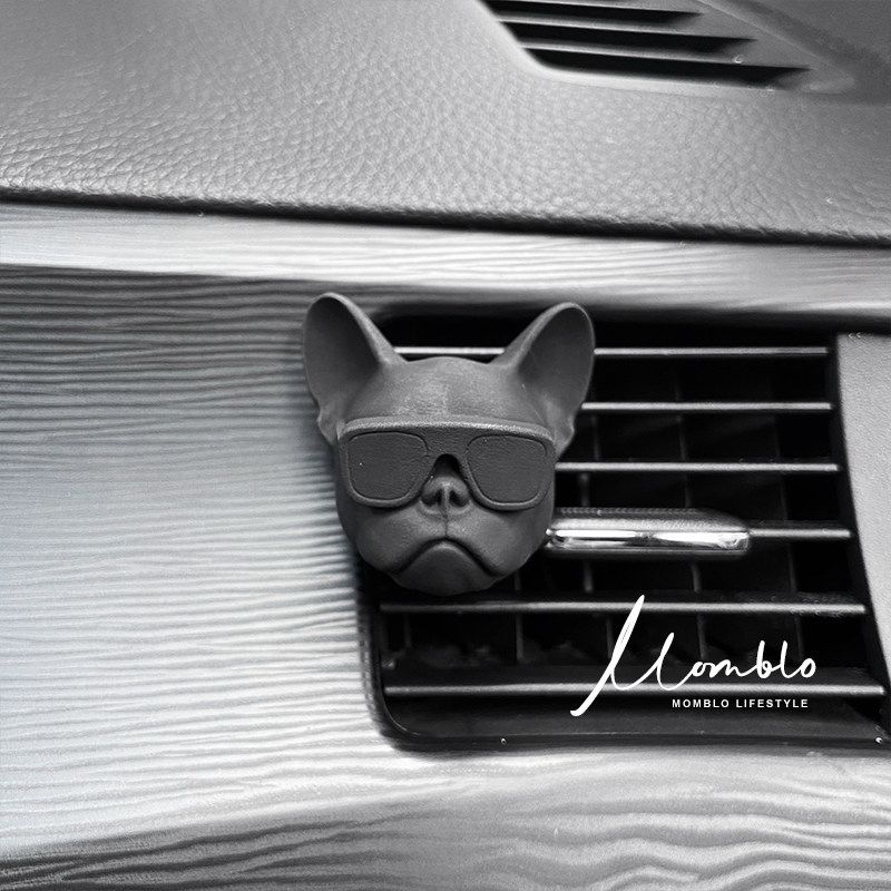 

Men s High-End Cool Black Car Fragrance Diffuser for Couples, Car Air Vent Aroma Stone, Elegant Light Fragrance Air Conditioner Decoration Cool Black Model--Air Outlet Clip