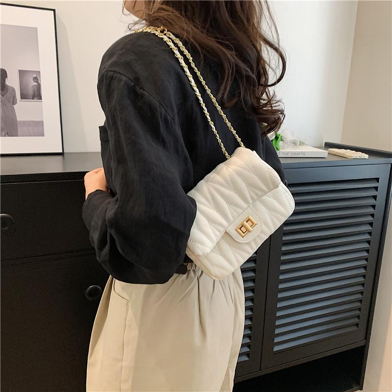 Fashion shoulder bag women's 2025 spring and summer new simple casual chain messenger bag trend niche small square bag