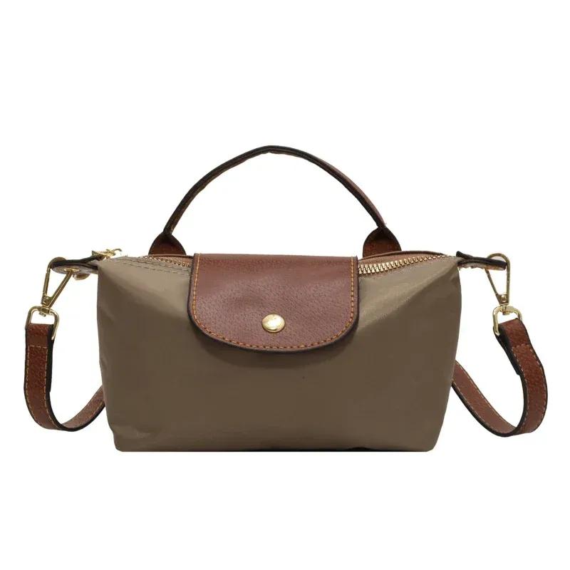 Borse con Conchiglie di Alta Qualità per Donna 2024 Marca Borsa a Spalla Borse di Lusso e Borse a Mano Borsa a Tracolla di Designer Piccola Borsa a Sella Carina