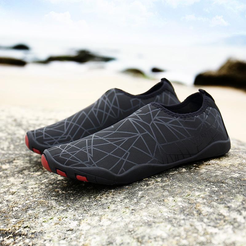 

Летняя обувь для забродов. Дышащая обувь для плавания на открытом воздухе. Мягкая и быстросохнущая обувь для дайвинга. 35 чёрный