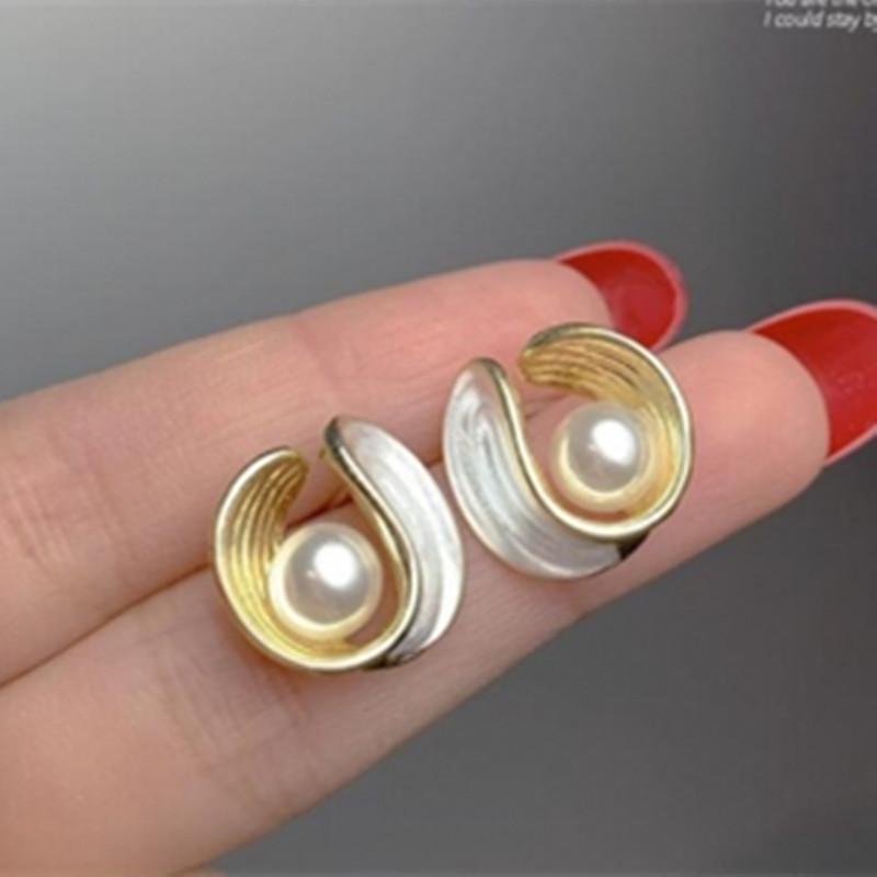 Unique Korean Pearl Stud Earrings: 2022's New Light Luxury Design