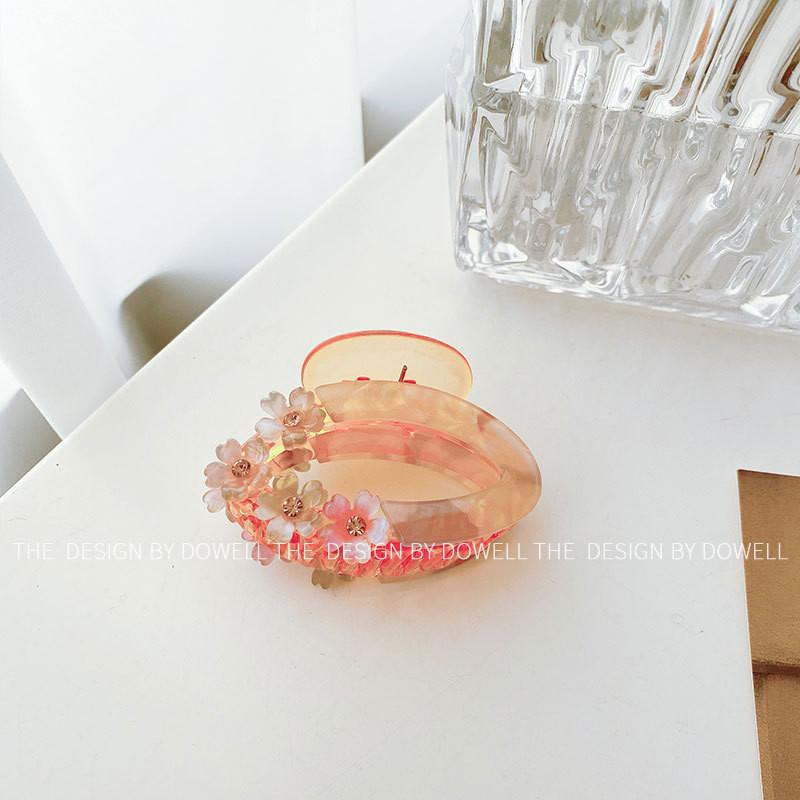 Stylish Korean Acetate Hair Clip With Charming Floral Design For Elegant Updos