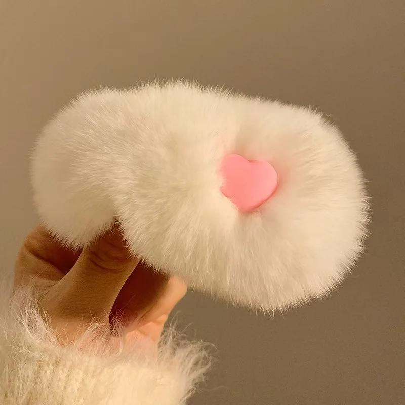 

Новая корейская плюшевая заколка для волос в форме сердца для женщин, милая, милая, конфетного цвета, заколка-невидимка, аксессуары для волос