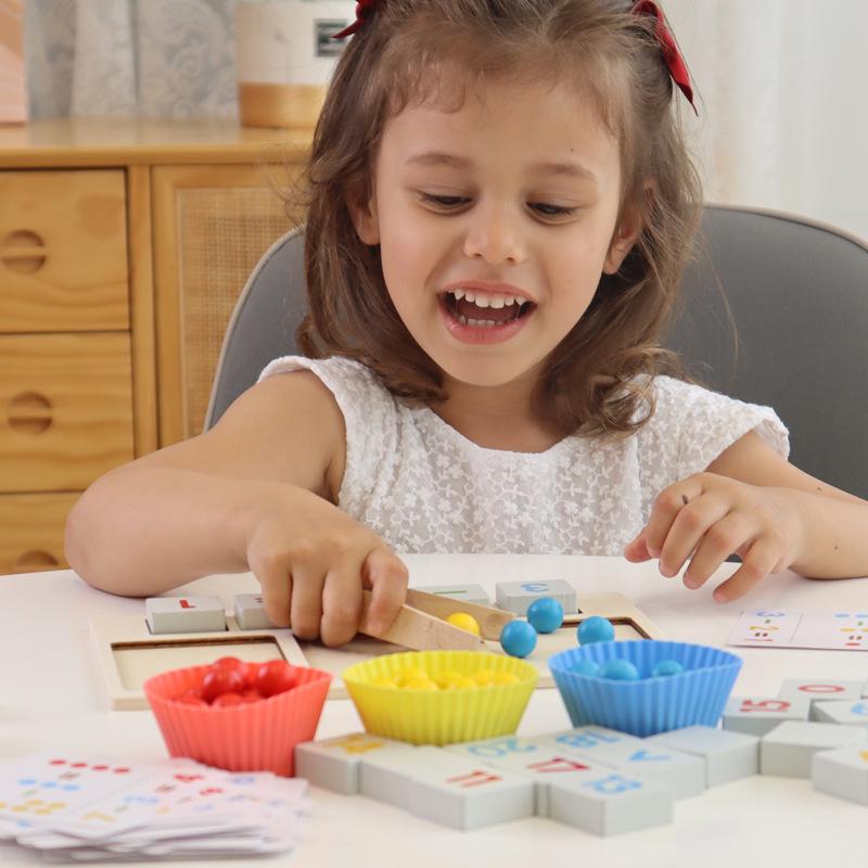 Wooden Bead Counting Game: Educational Toy for Learning Colors, Numbers, and Enhancing Cognitive Skills in Children.