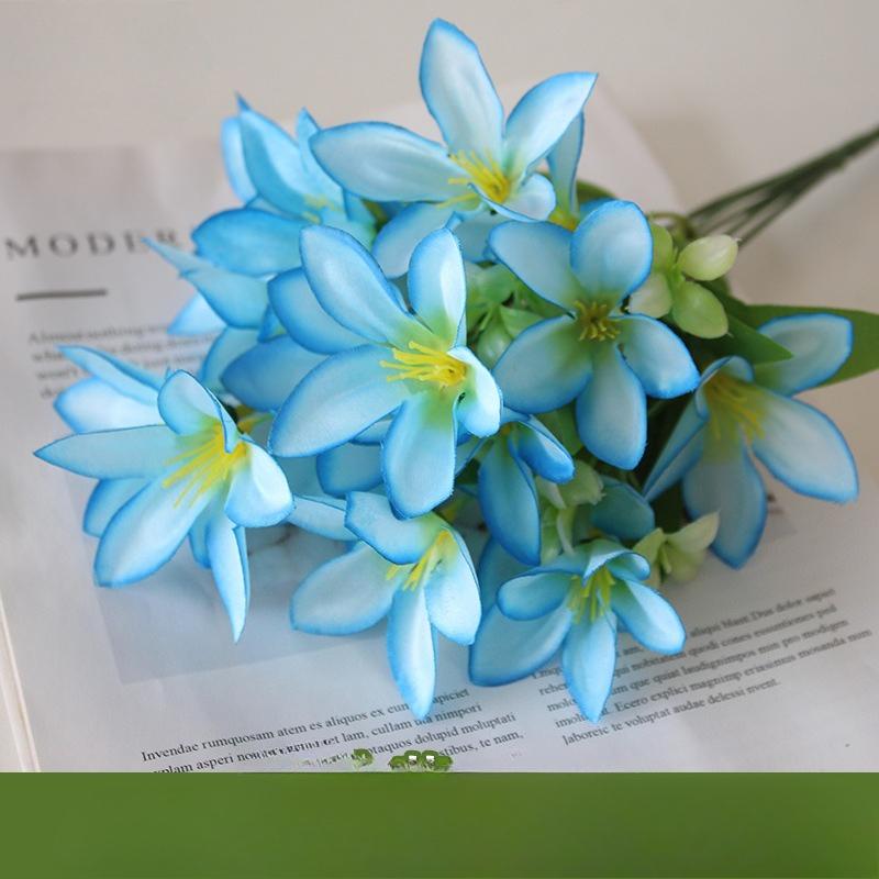 Lovely Artificial Mini Flower Bouquet Home Wedding Decor 18 Flowers On 1 Piece