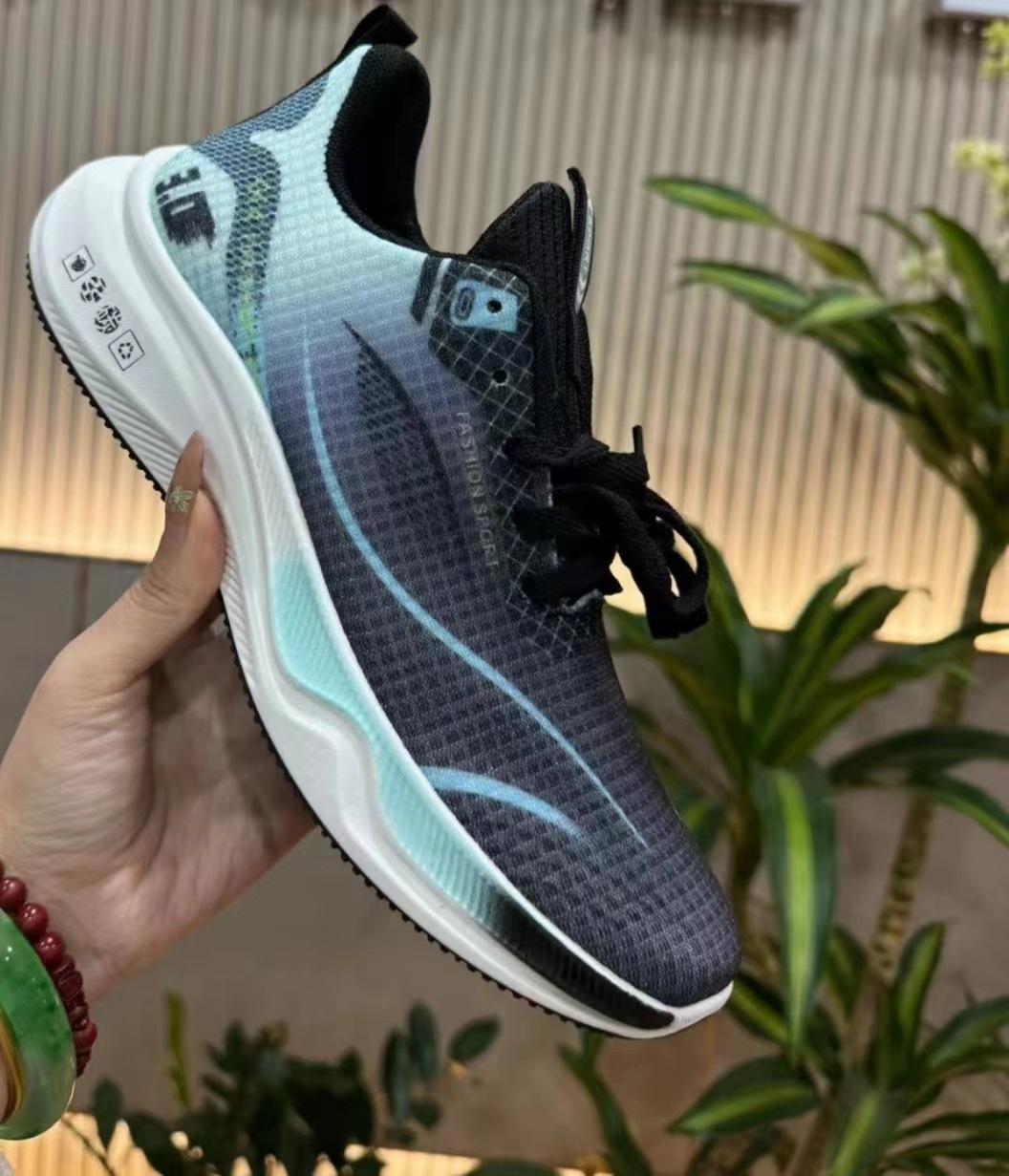 

Men s shoes 2025 summer mesh fly-woven breathable sneakers coconut shoes student sports shoes men s running shoes 44