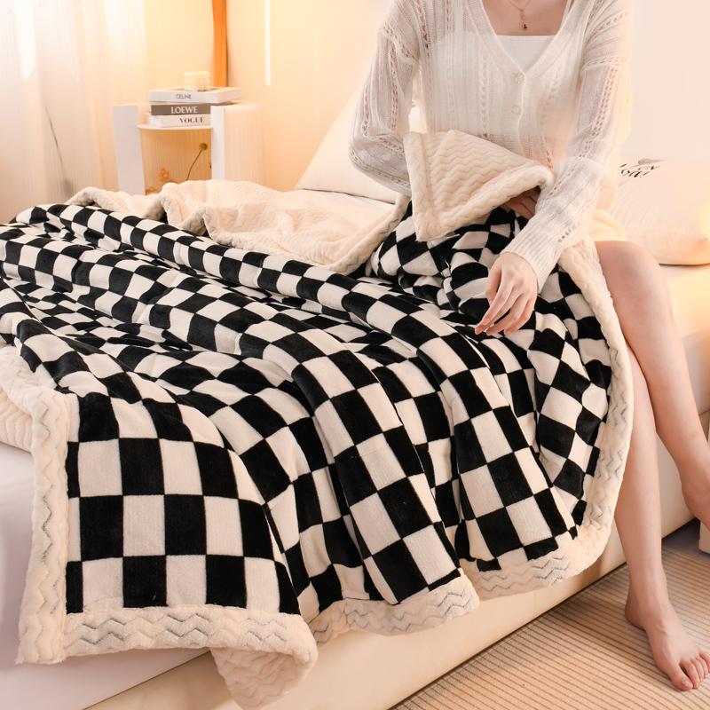 Thickened Warm Coral Fleece Winter Blanket for Bed Cartoon Bear Printed Double-layer Milk Velvet Blankets Double Plush Comforter
