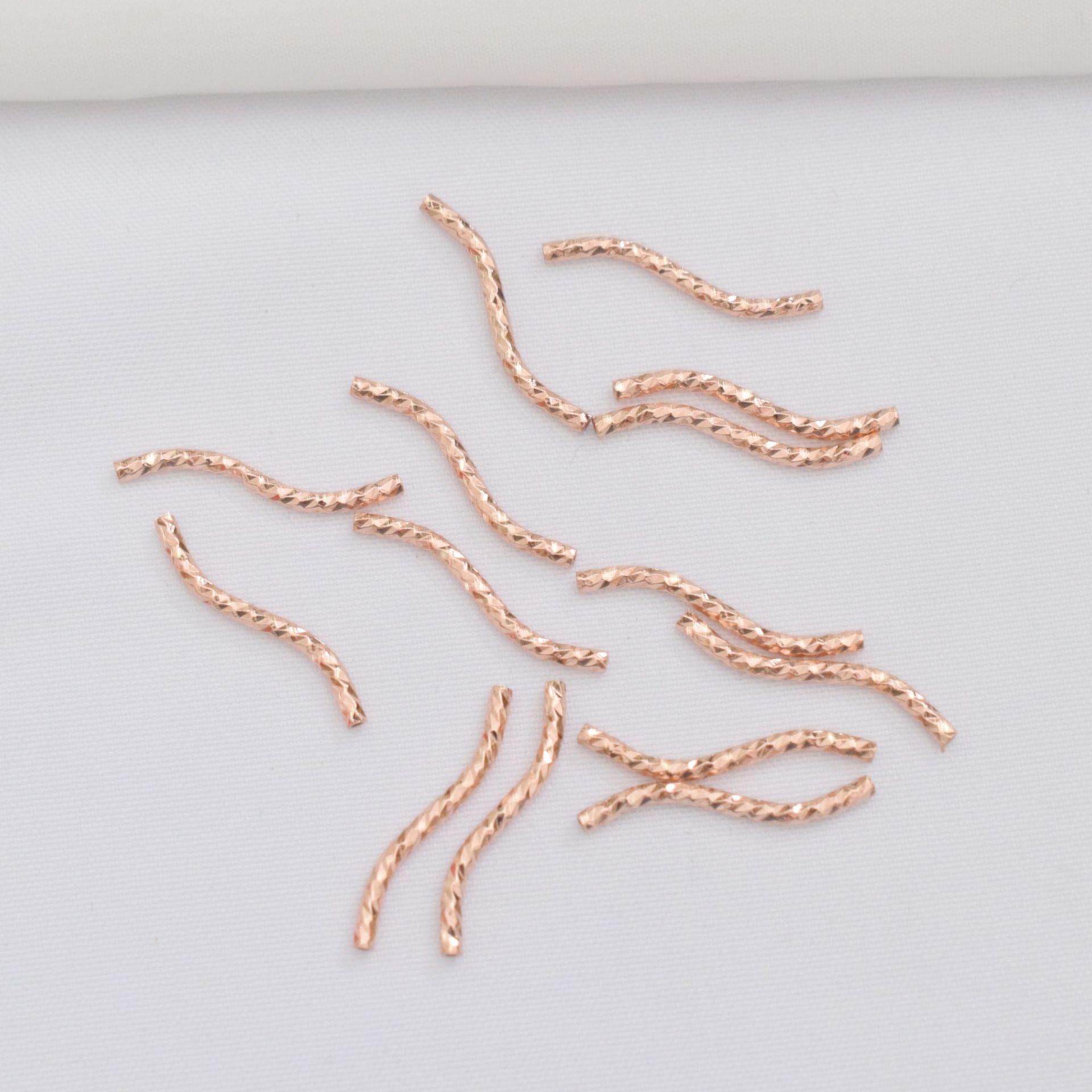 

100pcs 18K Gold Bag, Color-Preserving Elbow, Gypsy Pattern Cut Diy Production, Bracelet, Necklace, Connector, Jewelry Accessories.