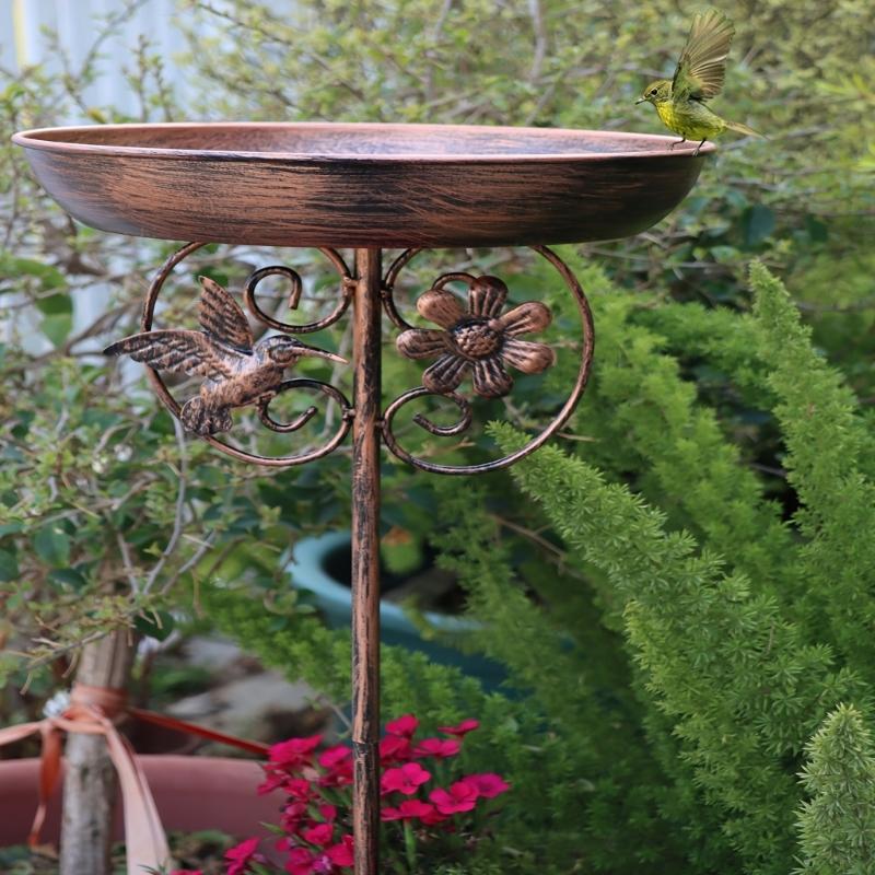 Rust Resistant Outdoor Bird Bath Feeder With Easy No Tool Installation Design Suitable for Backyard Wildlife Enthusiasts