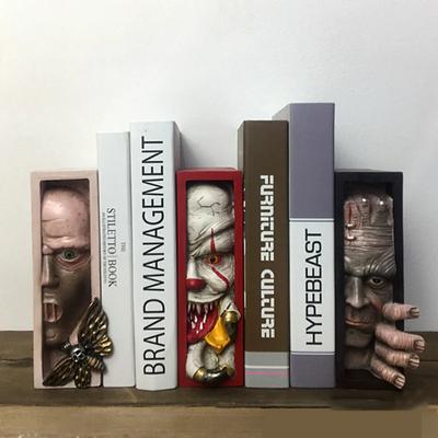 Harz Spähen im Bücherregal Kreatives Bücherregal Bibliothek Gruseliges Geistergesicht Buchstütze Heimdeko Desktop-Ornament Geschenk Figuren
