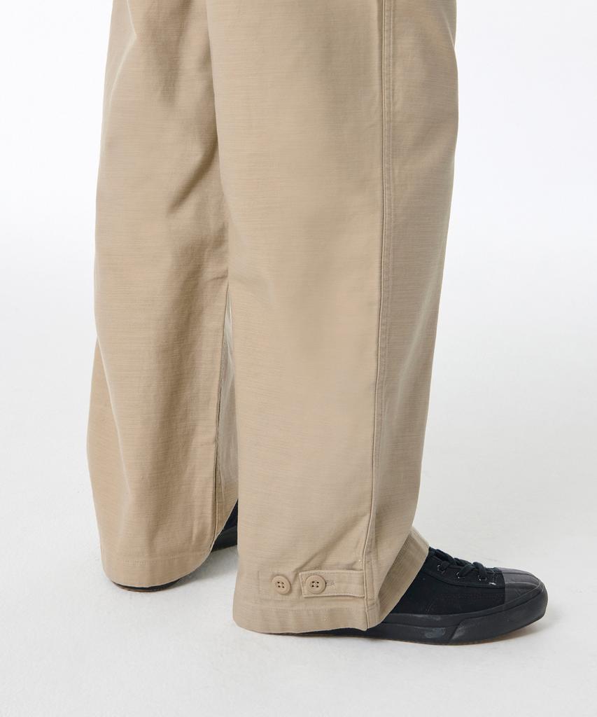 MUSINSA STANDARD Back Satin Bellows Pocket Fatigue Pants [Beige]