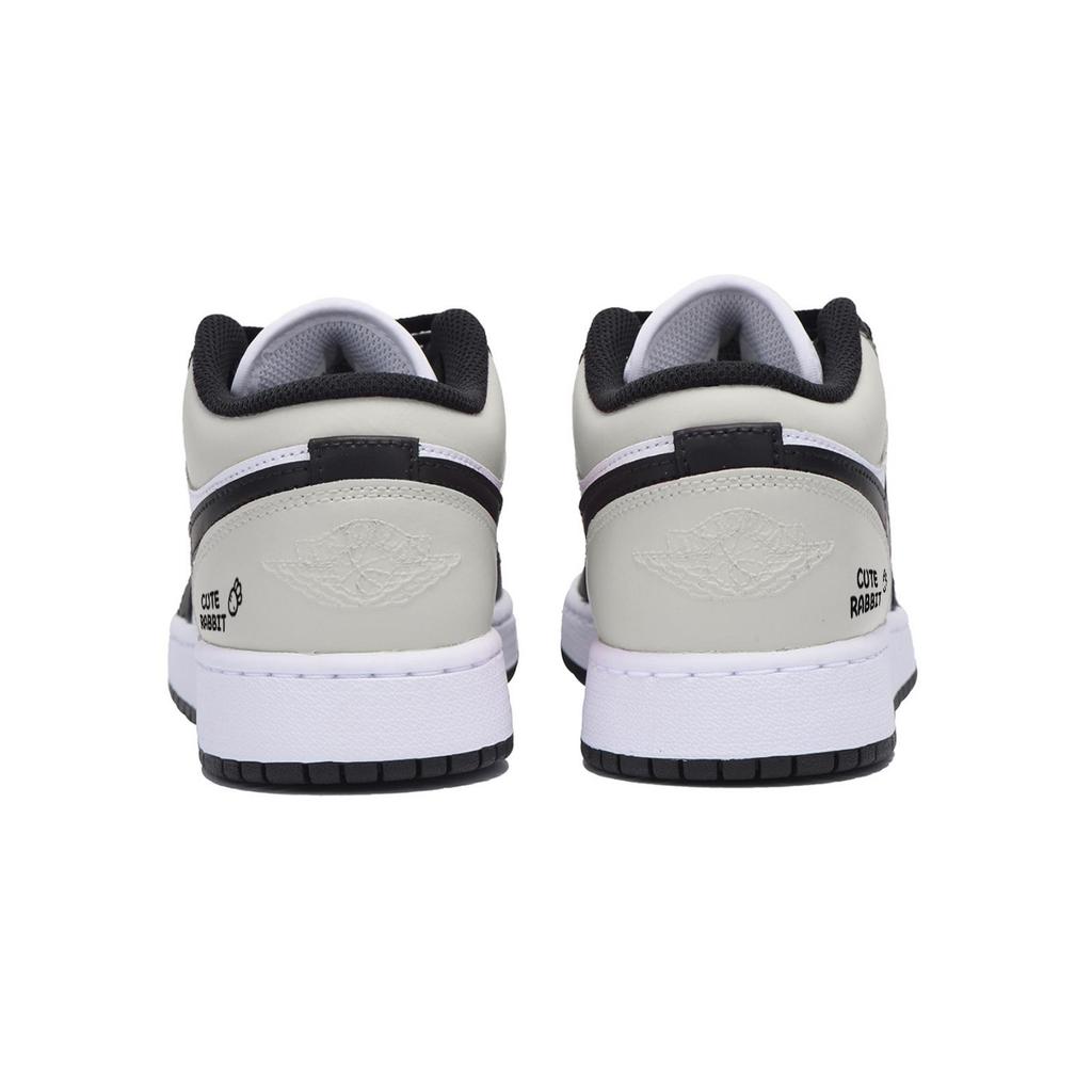 Jordan Air Jordan 1 Urban Chic Style Vintage Low top Vintage Basketball Shoes Men's White Gray 553558-131(Team85-)