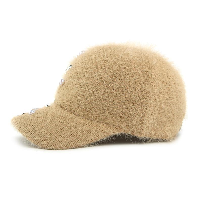 Handgemachte Mütze Damen Herbst Winter Perle Warm Baseballkappe Imitation Kaninchenfell Diamant Strickmütze