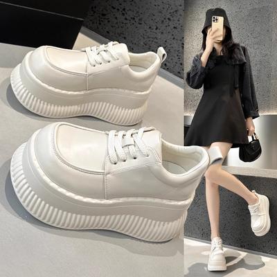 Mode Plateau-Slipper Damen Frühling Muffinsohle Vielseitige Britische Kleine Lederschuhe Kleine Innere Höhenerhöhung Damenschuhe