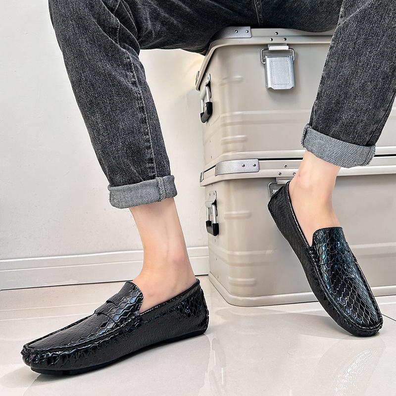 Fashion 2025 New Men Handmade Printed Beanie Shoes Fashion Soft Sole Casual Slip-On Comfort Lazy Loafers Shoes Brand Men's Driving Shoes