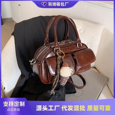 Small Bag Women's Autumn and Winter Retro New Niche Versatile Messenger Bag Premium Pillow Bag