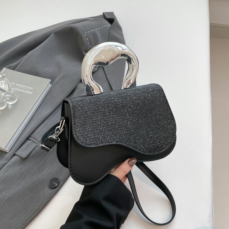 Contrasting Colors, New Urban Elegance, Fashion, Fresh and Sweet 2025 Spring Tide, Foreign Style Personality Ins Crossbody Square