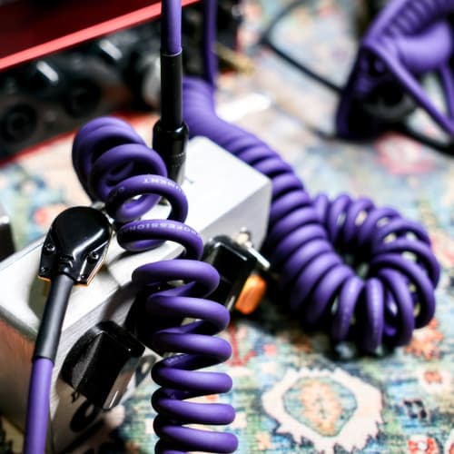 6m Guitar Coiled Cable with Bass Shield, L-S Type, 6.35mm Stereo Plug, Pancake Connector, Instrument Cable (Purple)