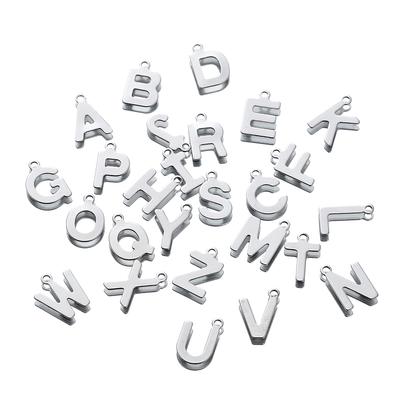 50 Stück/Los A-Z 26 Buchstaben Edelstahl Anhänger Alphabet Bastelbedarf für DIY Armbänder Ohrringe Halsketten Schmuckherstellung