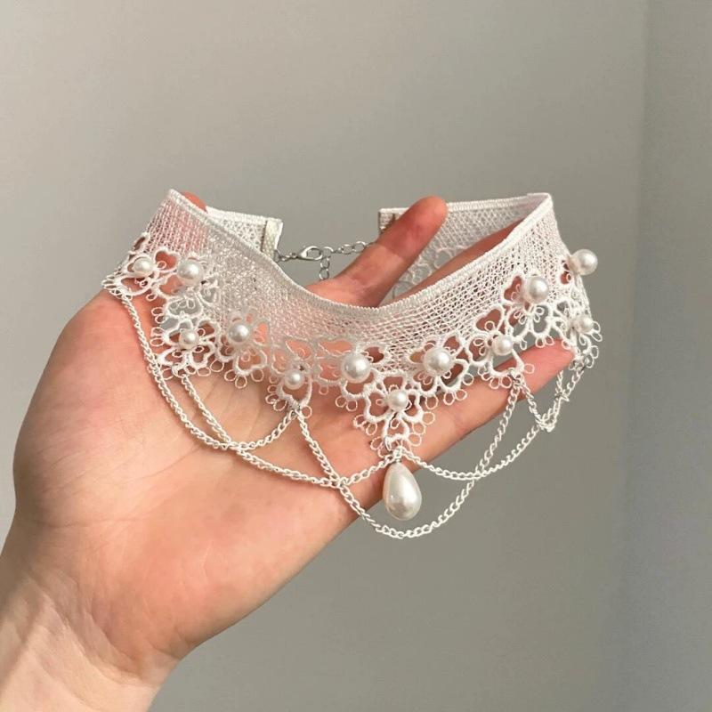 Elegant Imitation Pearl Pendant Choker Necklace, Crystal Flower Butterfly Layered Neck Chain, Victorian Style Clavicle Necklace for Women