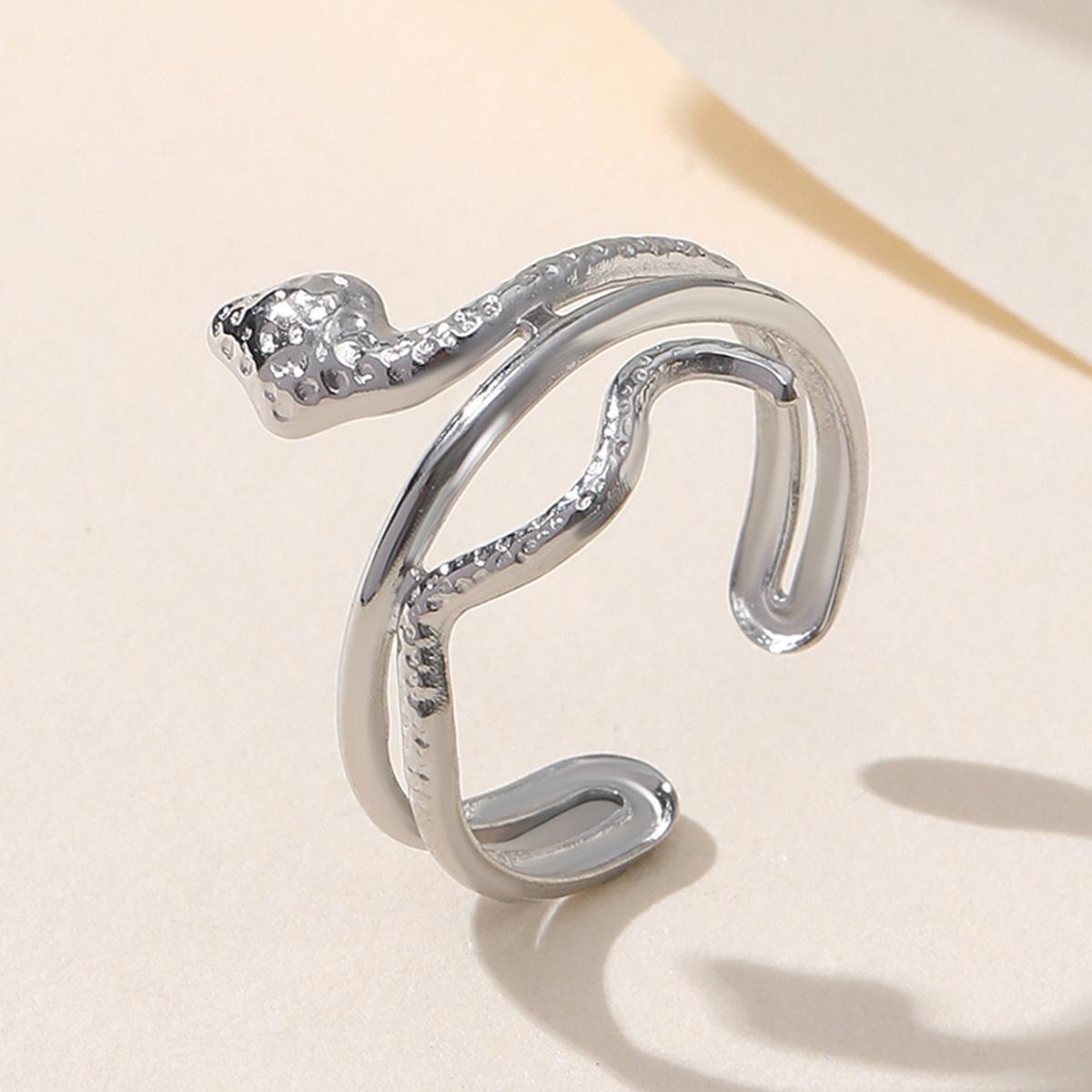 Snake-Inspired Adjustable Punk Ring for Women – Unique Celebrity Style