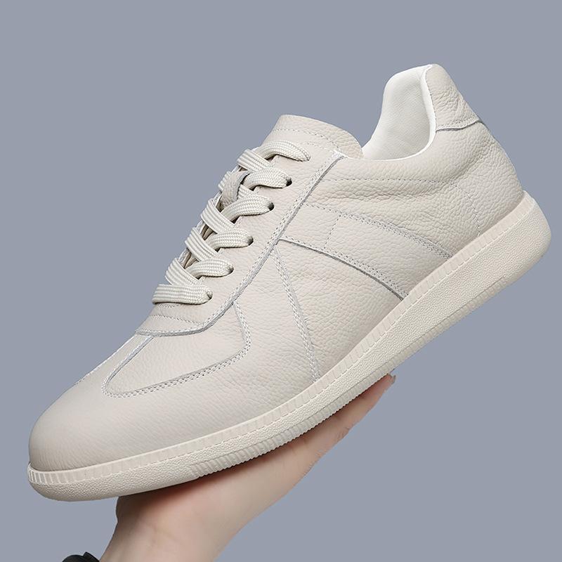 New Shoes for Men Genuine Leather Casual Shoes Fashion Microporous Flat Skateboard Shoes Concise Lace-up Sneaker