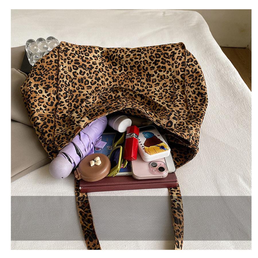 Leopard Print Canvas Tote Bag for Women Spacious Handheld Shoulder Purse Trendy Casual Commuter Handbag CLE