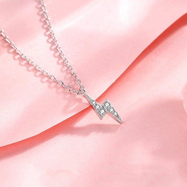 

925 пробы стерлингового серебра ожерелье индивидуальность короткий темперамент мода молния кулон сверкающий циркон чокер женские украшения 40cm платиновый