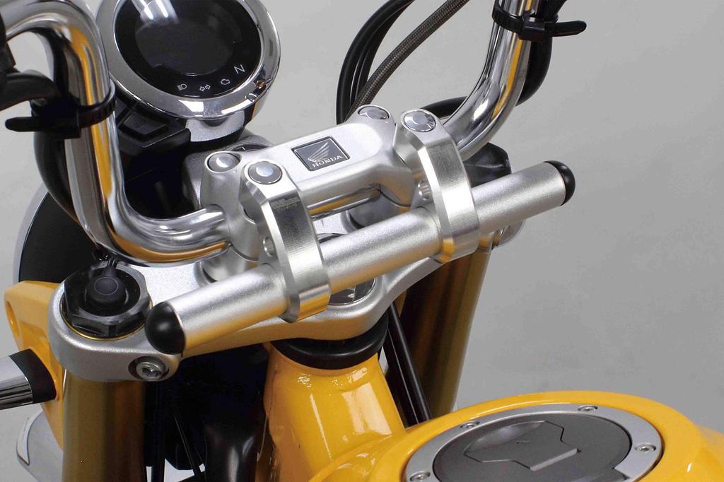 SP Takegawa Handle Guard Silver Monkey 125 125/CT125/Dax 08-01-0152