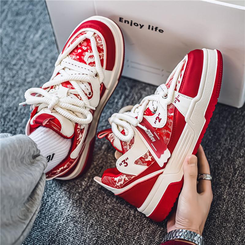 New autumn and winter leisure sports leather waterproof niche board shoes 39 standard sneaker size