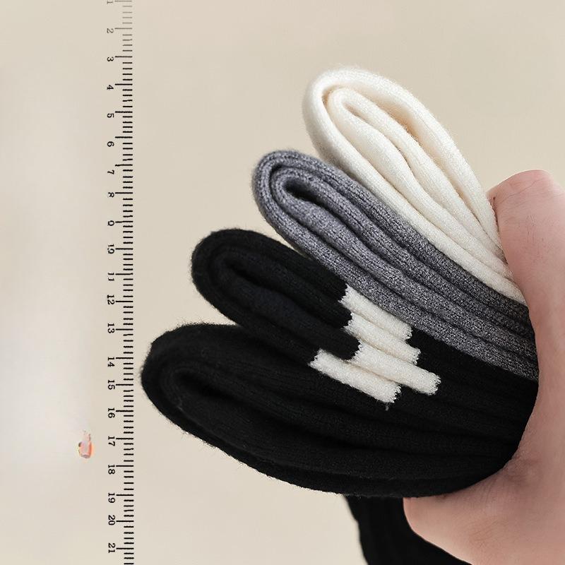 Women's Cashmere Boneless Socks for Autumn and Winter, Thickened with Fleece, Warm Postpartum Socks, Sleep Pile