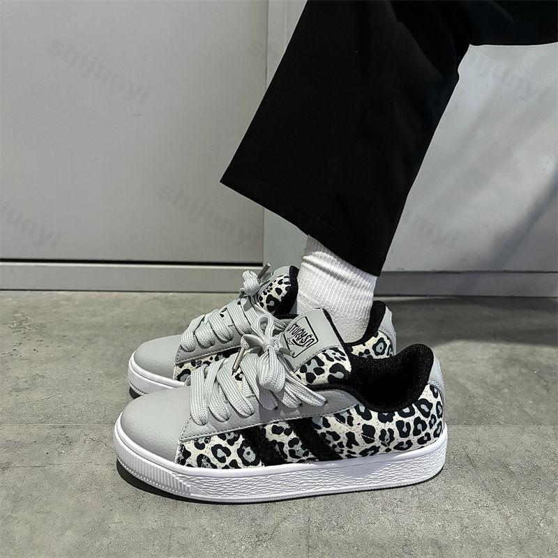 Women's Shoes Fashion Street Skateboard Shoes New Casual Sport Shoe Vintage Leopard Print Design Women Shoes Sneakers for Women