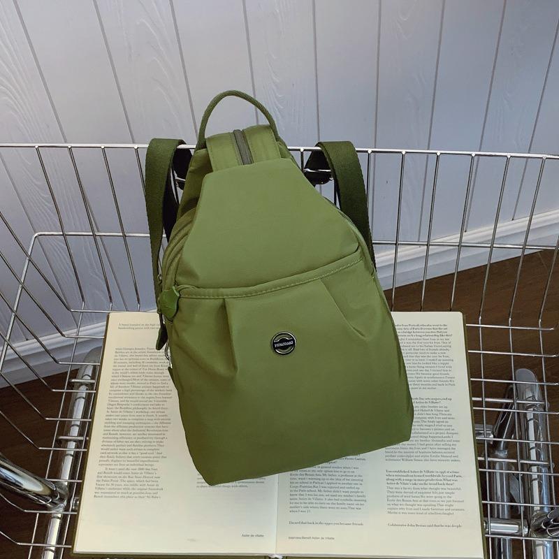 Travel Backpack Women's New Breast Bag Light Commuter Messenger Bag Sports Shoulder Mountaineering Small Backpack