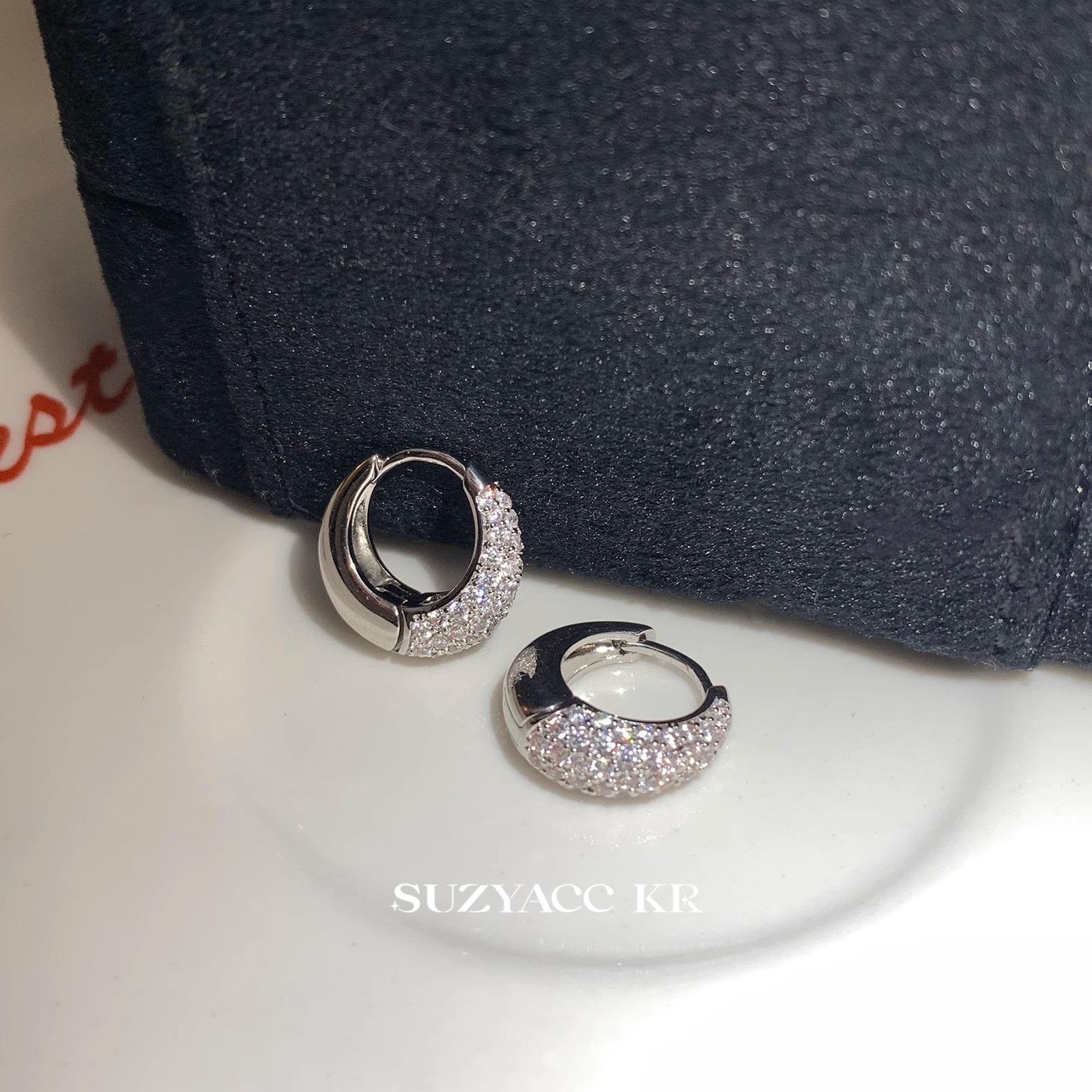 

Серьги-кольца Suzyacc KR Light Luxury с цирконием и бриллиантами — стиль 2024 года класса люкс