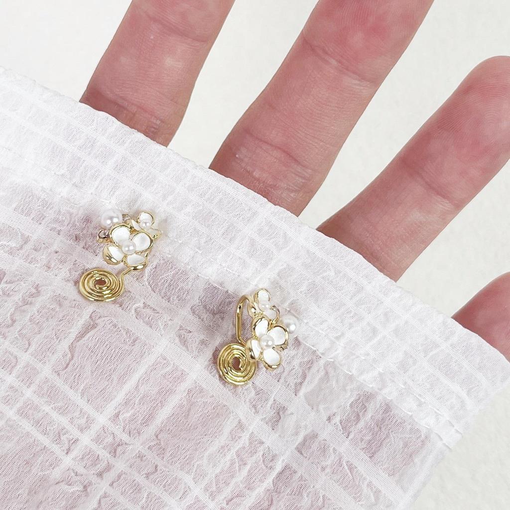 Vintage French Pearl No-Pierce Earrings: Elegant Luxury Clip-ons for Women