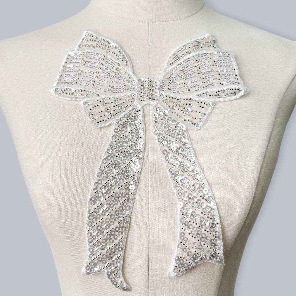 White Clothing Flower Accessories Clothing Accessories Brooch Accessories Dress Decoration