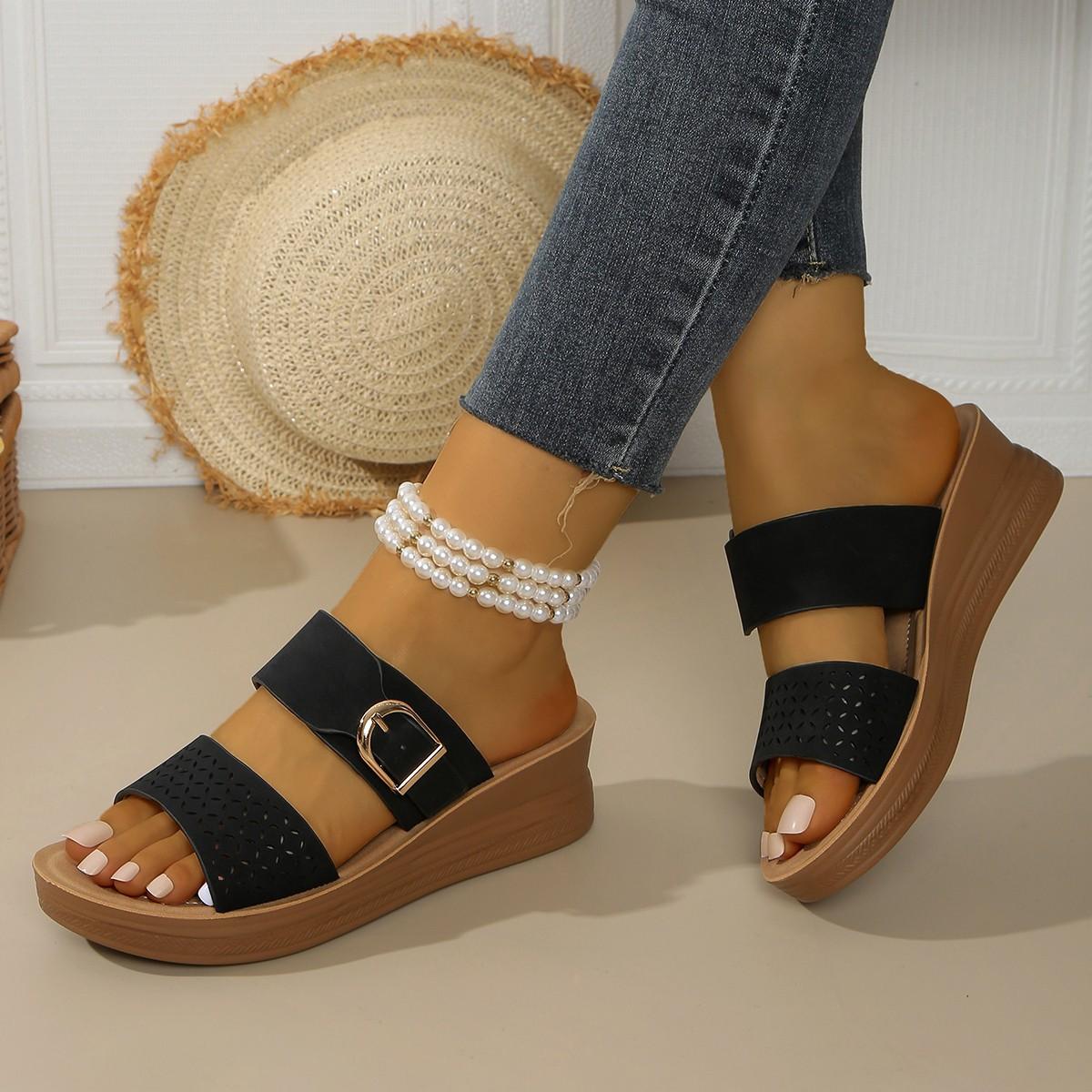Large size sandals summer 22 new bohemian slope heel one-word size 36