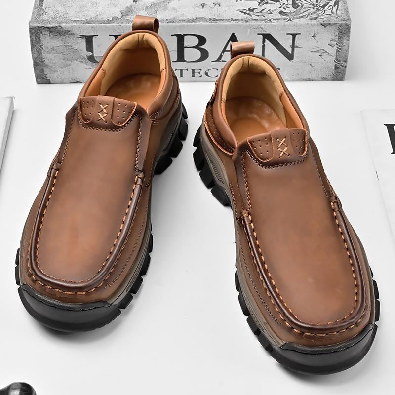 Fashion High Quality Men Casual Leather Office Loafers Outdoor Non Slip Walking Flats Business Shoe Classic Work Office Driving Sneakers