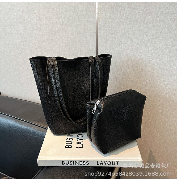 Casual Daily Versatile Premium Bucket Bag 2025 New Solid Color Splicing Single Shoulder Underarm Mother Bag Simple Style