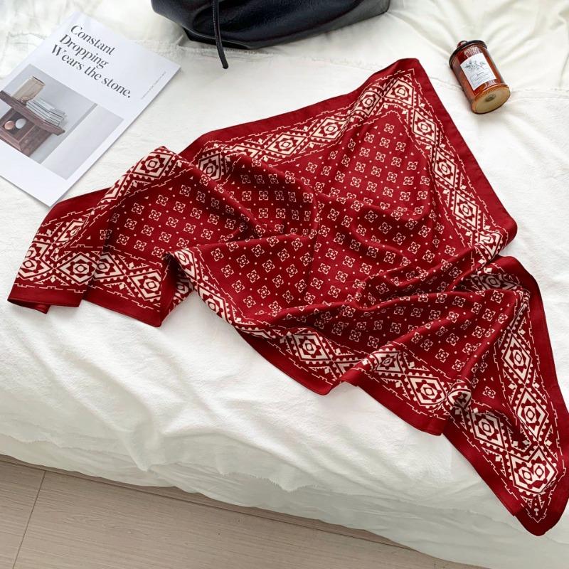 Cashew flower silk scarf new trend bag headscarf headband neck protector scarf scarf small shawl triangle scarf fart curtain