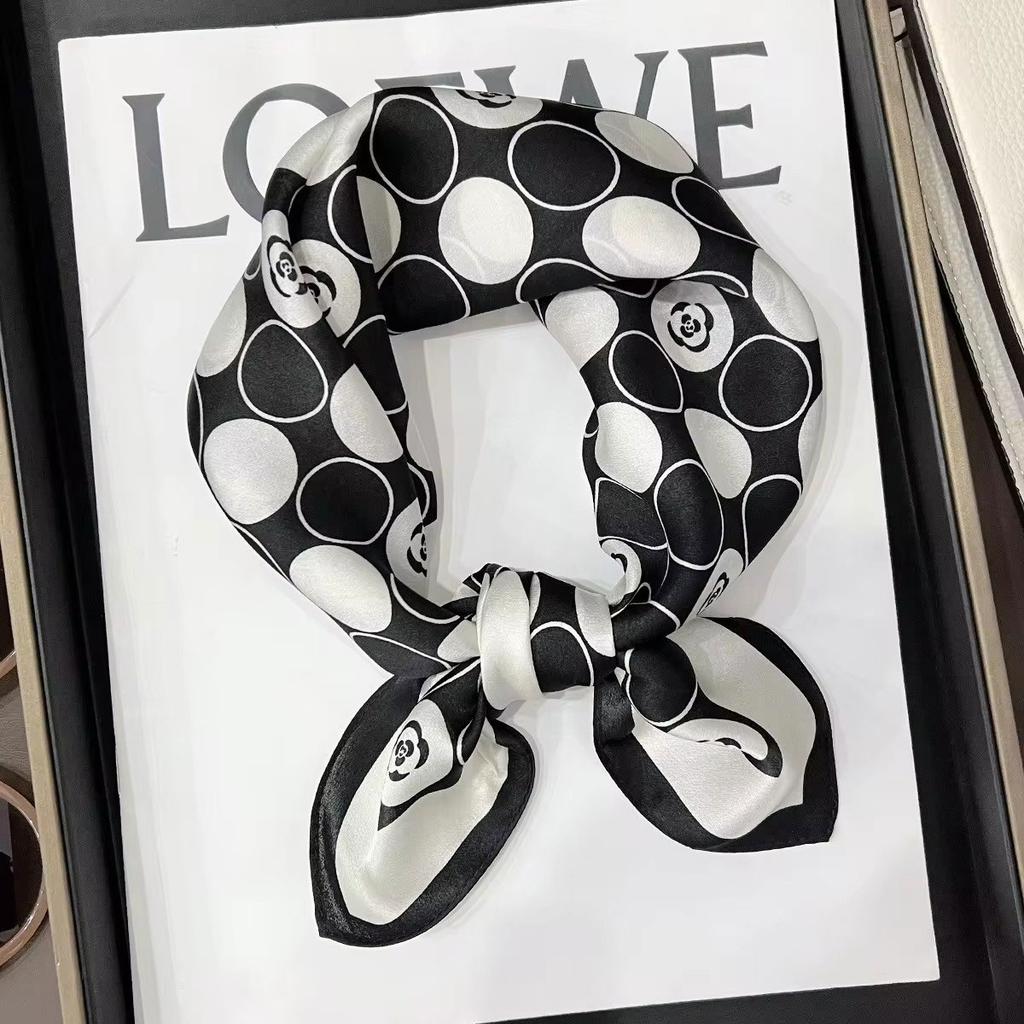 New 100% Natural Real Silk Scarf Fashion Lady Foulard Female Bandana Scarves  Women Hijab Shawl Wraps Square Neckerchief