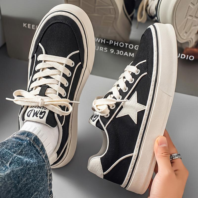New Men's Classic Four Seasons Fashion Low Top Skateboarding Shoes Comfortable Soft Sole Sneakers