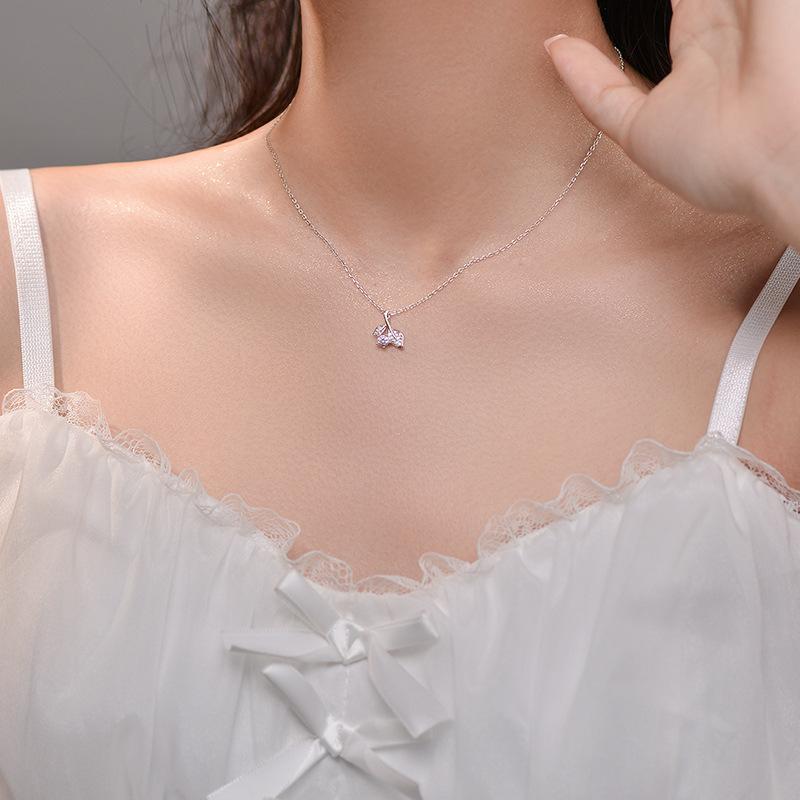 Leaf Zircon Necklace, Light Luxury, Small Crowd Clavicle Chain, Gives Girlfriend a New Versatile Style Fashion