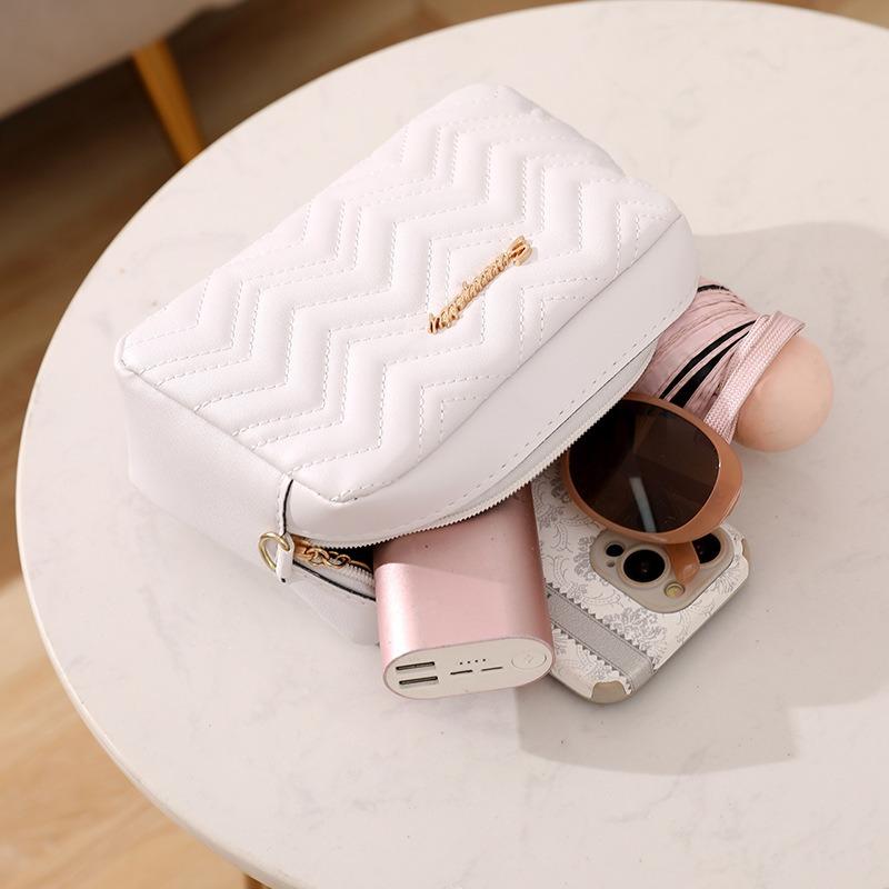Trend small bag New fashion wave embroidered women's bag Casual small square bag One shoulder messenger bag Mobile phone bag