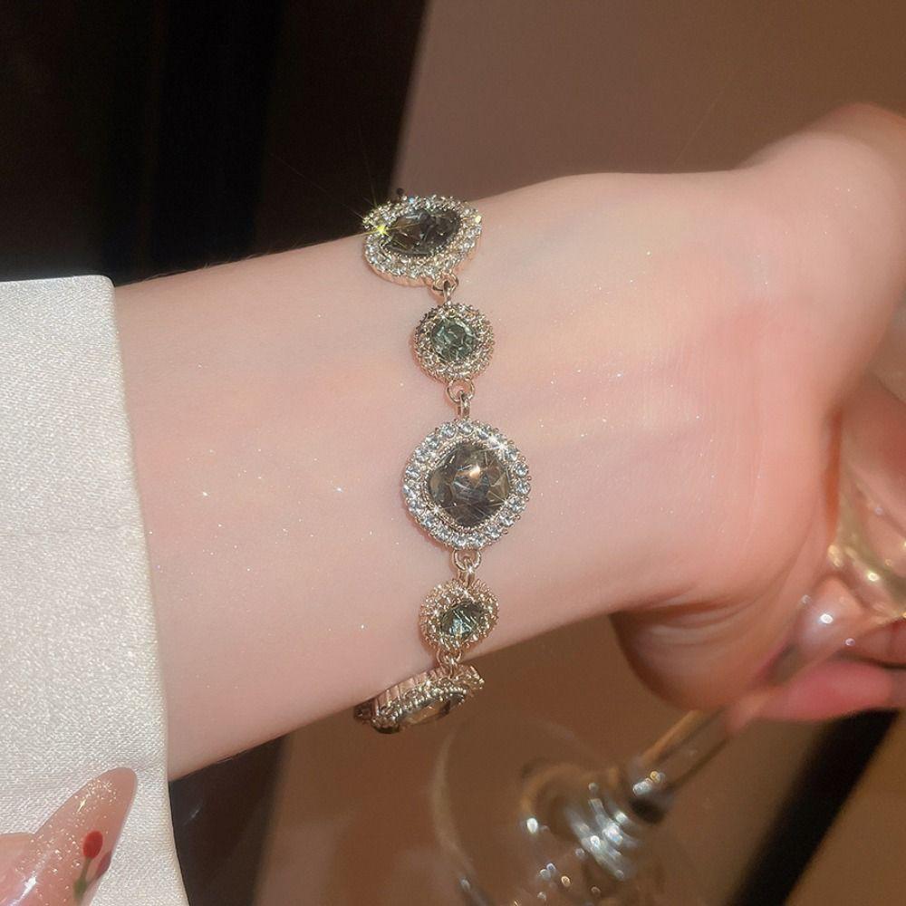 Glänzendes Vintage Strassarmband Gold Geometrischer Armreif Mode Zirkonarmband Partyschmuck