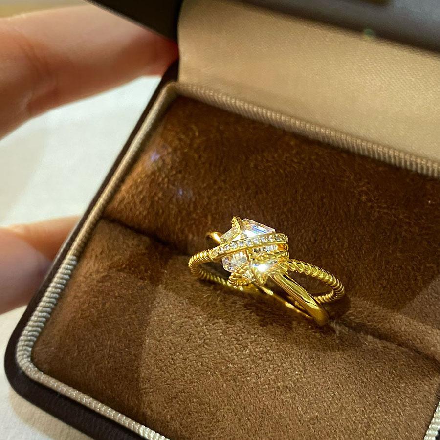 Retro Chinese Geometric Round Zircon Open Ring - High-End Luxury Finger Jewelry